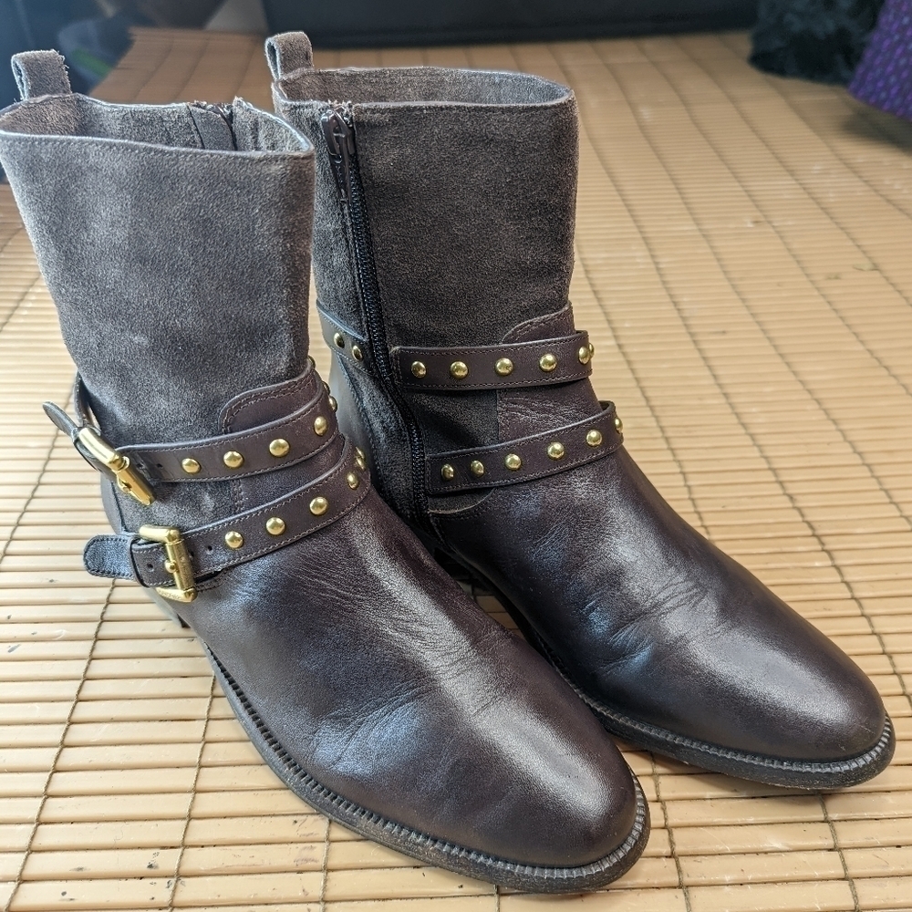 COACH "Liliana" Studded Brown Leather double strap and Logo buckle Suede shaft Z